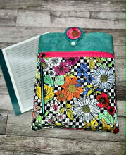 Load image into Gallery viewer, Kindle Scribe Sleeve